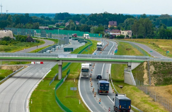 Zakończyła się budowa drogi S7 z Napierek do Płońska.