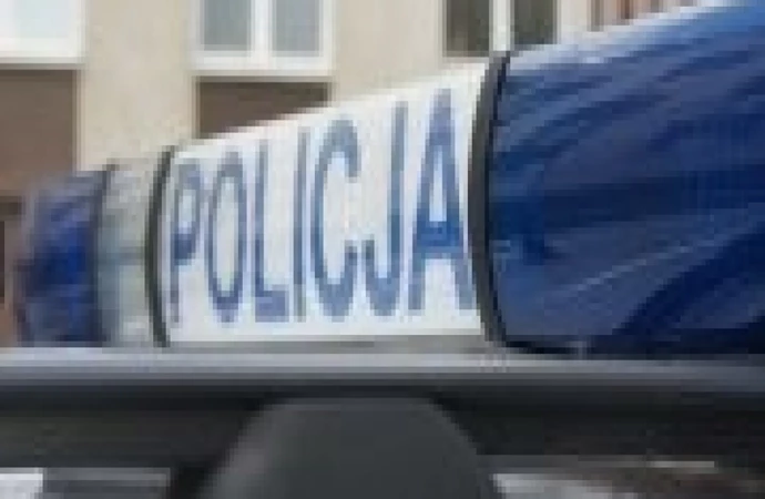 Piscy kryminalni zatrzymali 44-letniego mieszkańca gminy Prostki podejrzanego o uporczywe nękanie znajomej z gminy Pisz.