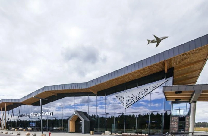 Maj 2022 pokazał rosnącą liczbę osób korzystających z portu lotniczego Olsztyn-Mazury.