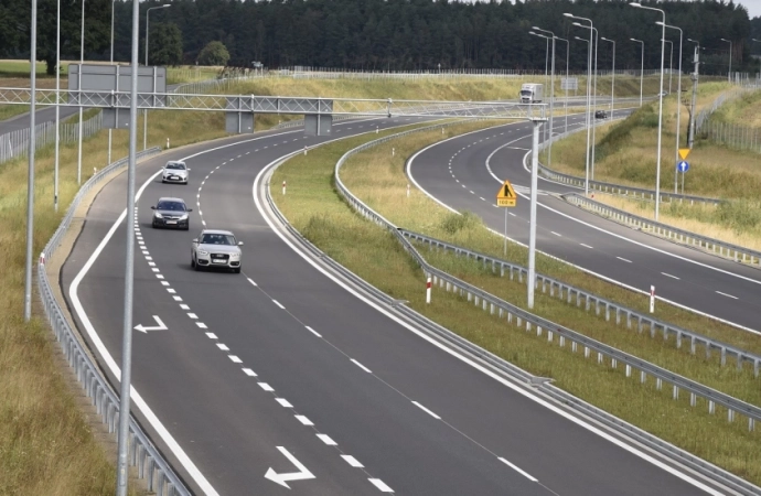Olsztyński oddział Generalnej Dyrekcji Dróg Krajowych i Autostrad otrzymał dwie decyzje, które umożliwiają dalszą przebudowę S7 w stronę Warszawy.
