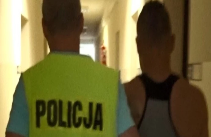Węgorzewscy policjanci zakończyli dochodzenie dotyczące posiadania znacznej ilości narkotyków. W mieszkaniu 26-latka funkcjonariusze zabezpieczyli ponad 300 gramów środków odurzających.