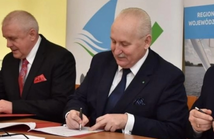 W Urzędzie Marszałkowskim w Olsztynie podpisano kolejne umowy na dofinansowanie z funduszy unijnych zapisanych w Regionalnym Programie Operacyjnym.