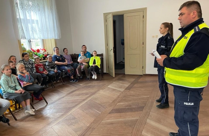 Policja zorganizowała spotkania informacyjne z uchodźcami z Ukrainy.