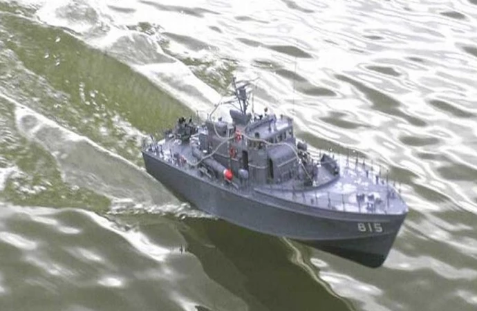 Modele statków, motorówek, a nawet łodzi podwodnych będzie można zobaczyć podczas zawodów pływających modeli redukcyjnych na jeziorze Ełckim