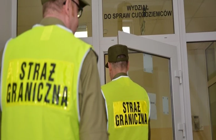 Sąd Rejonowy w Olsztynie oraz Mrągowie wydał wyroki skazujące 3 pracodawców z Warmii i Mazur na karę grzywny za nielegalne zatrudnienie cudzoziemców.