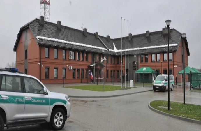Funkcjonariusze z Placówki Straży Granicznej w Dubeninkach mają nową siedzibę. 30 stycznia oddano do użytku nowoczesny obiekt będący w strukturach Warmińsko-Mazurskiego Oddziału Straży Granicznej.