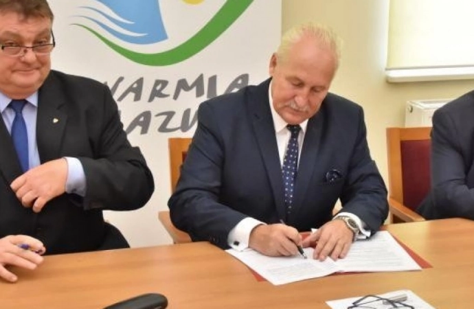 Marszałek województwa warmińsko-mazurskiego podpisał kolejne umowy na dofinansowanie z Regionalnego Programu Operacyjnego.