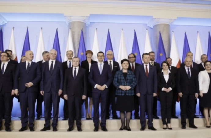 Premier Mateusz Morawiecki zaprezentował skład nowego rządu. Ministrowie zostali już powołani przez prezydenta.