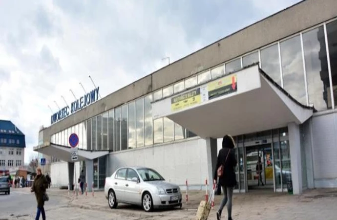 Wojewódzki konserwator zabytków odmówił wpisania dworca Olsztyn Główny do rejestru zabytków.