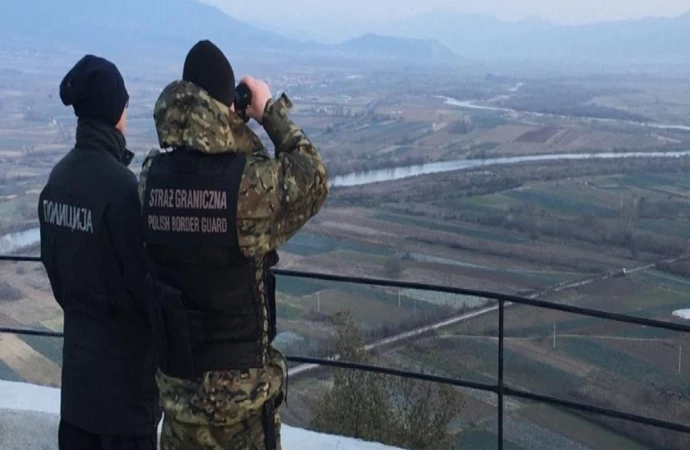 Funkcjonariusze Warmińsko-Mazurskiego Oddziału Straży Granicznej wrócili z misji w Macedonii. Była to pierwsza tegoroczna misja zagraniczna.