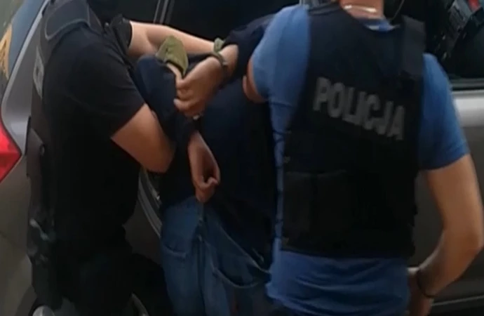 Olsztyński policjanci rozwiązali sprawę morderstwa, do którego doszło w maju tego roku.