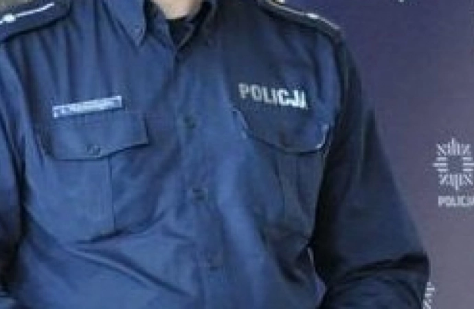 Dzielnicowy mł. asp. Adam Trzonkowski z Komisariatu Policji w Białej Piskiej znany jest ze swojej działalności charytatywnej.