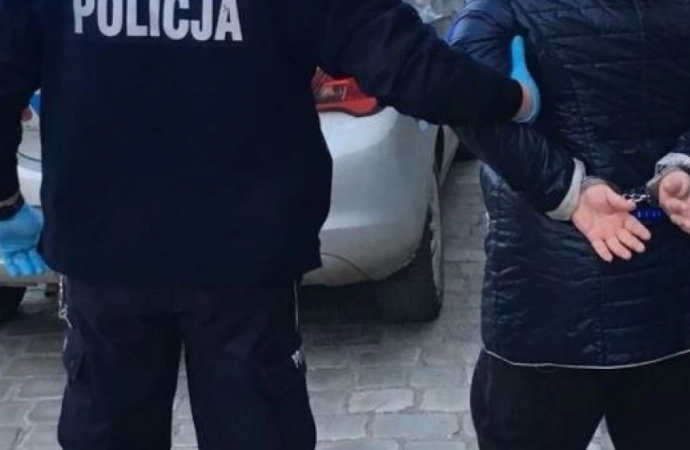 Policjanci z Lidzbarka Warmińskiego zatrzymali kobietę, która ugodziła swojego męża nożem – bo wrócił do domu pijany.