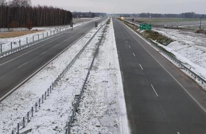 Olsztyński oddział GDDKiA zapowiedział, że jeszcze przed świętami kierowcy dostaną do dyspozycji nowy odcinek S7 na Mazowszu.