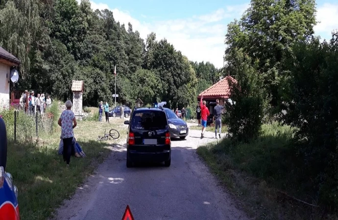 W miejscowości Żelazno niedaleko Nidzicy samochód wjechał w 14-letniego rowerzystę.
