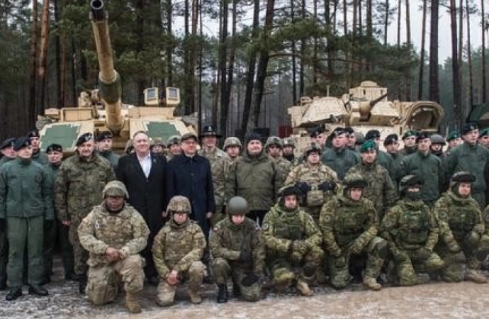 Sekretarz stanu USA Michael Pompeo odwiedził żołnierzy stacjonujących w Bemowie Piskim.