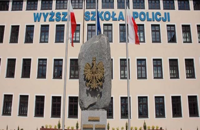 W niedzielę z jeziora Domowego Małego wyłowiono zwłoki słuchacza Wyższej Szkoły Policji w Szczytnie.