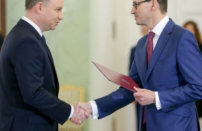 Prezydent powołał Radę Ministrów z nowym premierem Mateuszem Morawieckim. Szefowie poszczególnych resortów nie zmienili się.