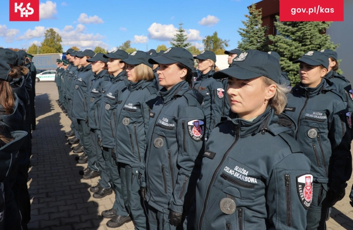 Trwa nabór do warmińsko-mazurskiej Służby Celno-Skarbowej. Poszukiwani są kandydaci do służby w oddziałach celnych i komórkach dochodzeniowo-śledczych.